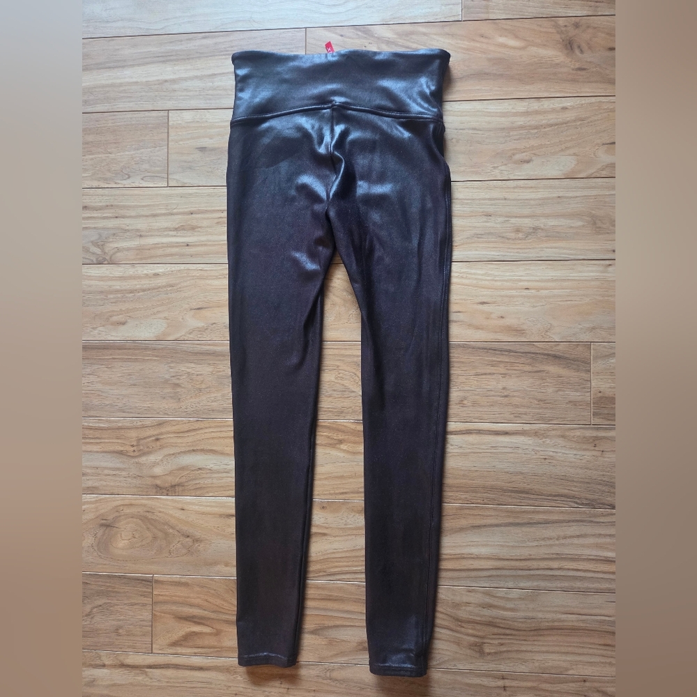 Spanx Maroon Shiny Leggings Size M - Picture 6 of 7